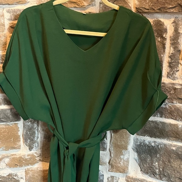 SHEIN Tops - Donated SHEIN short sleeve v neck blouse with self tie belt green 2XL